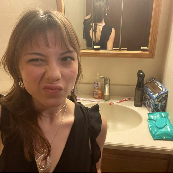 Meet your Posher, Devanny! - Picture 1 of 12